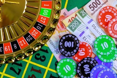 indovip M-World Championship mobile interface showing live dealer tables